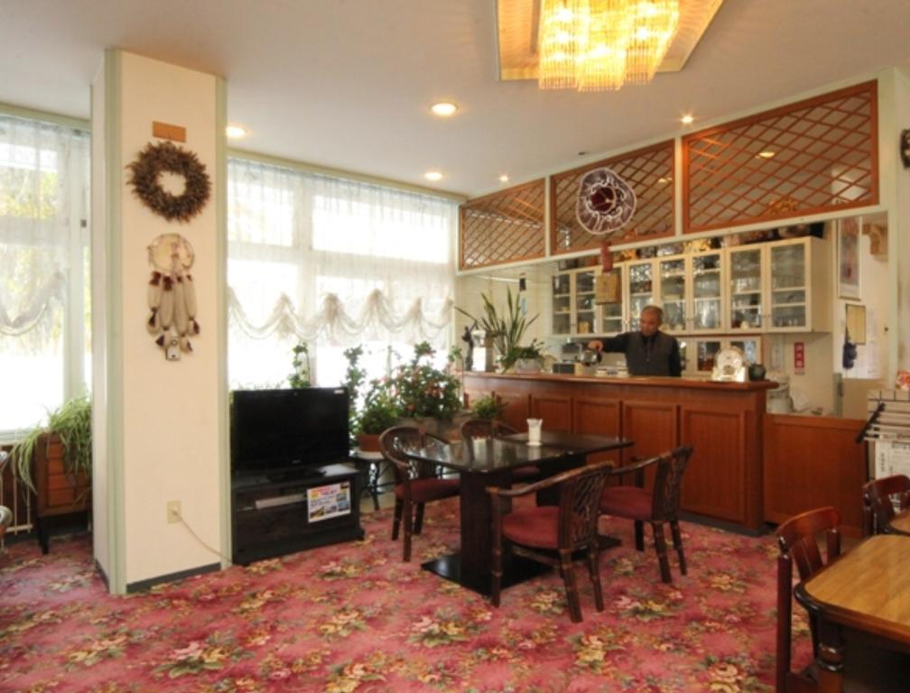 Hotel Sunny Valley Отари Экстерьер фото
