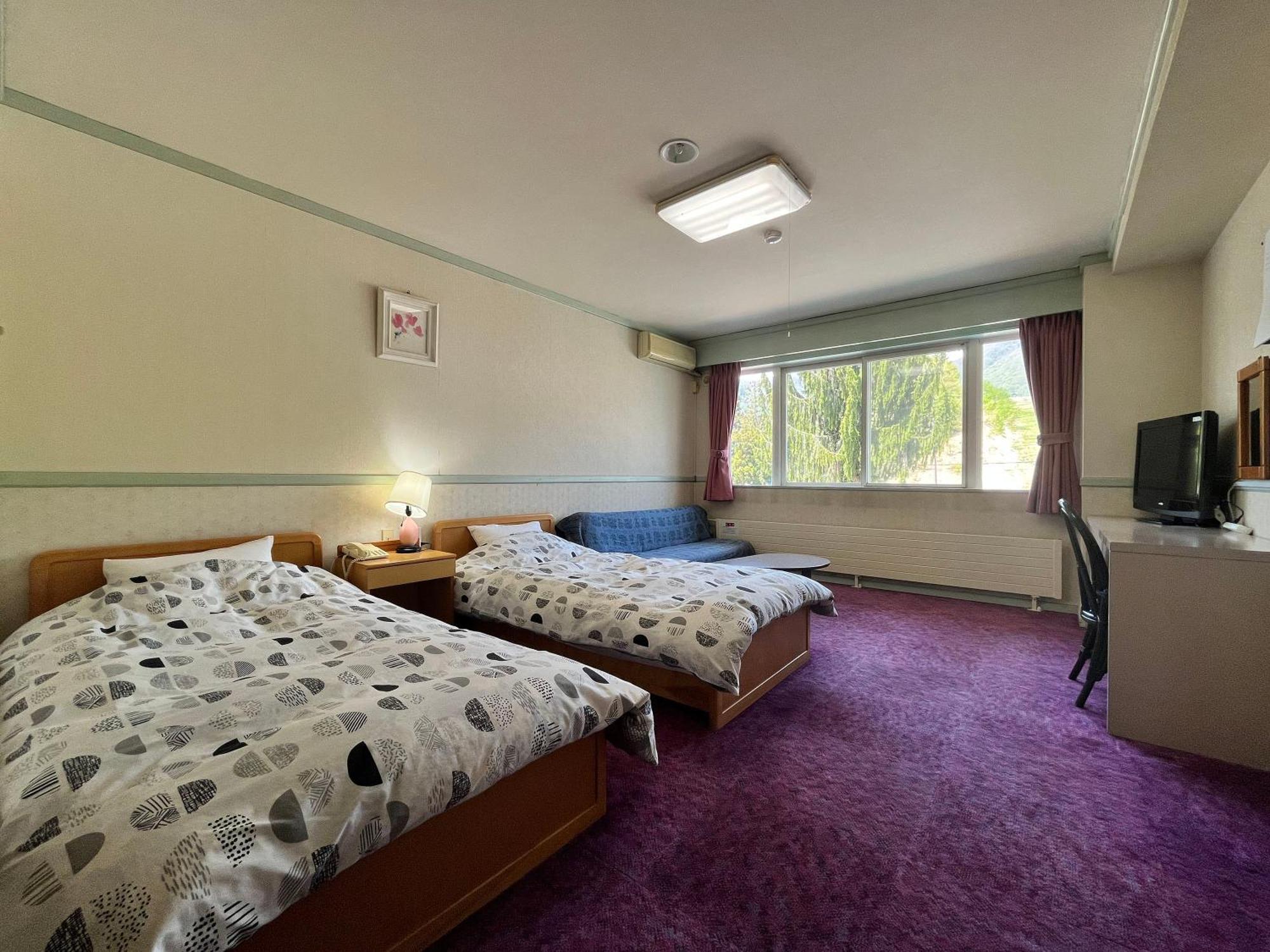 Hotel Sunny Valley Отари Экстерьер фото
